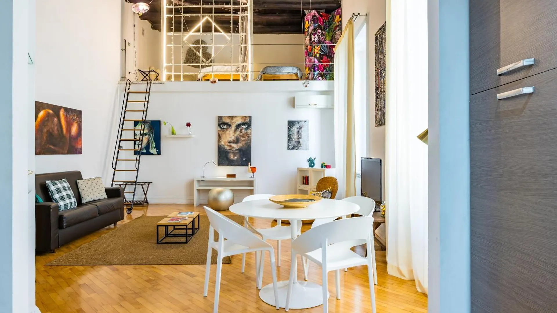 Apartment Gorgeous Loft By Napoliapartments