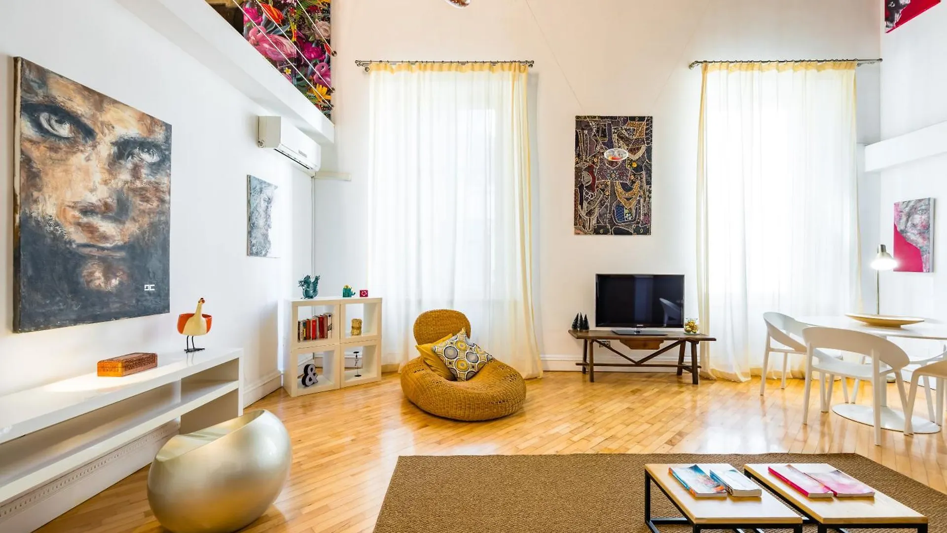 Gorgeous Loft By Napoliapartments Apartmán